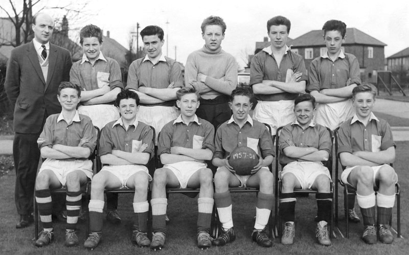 1957/8 - Football